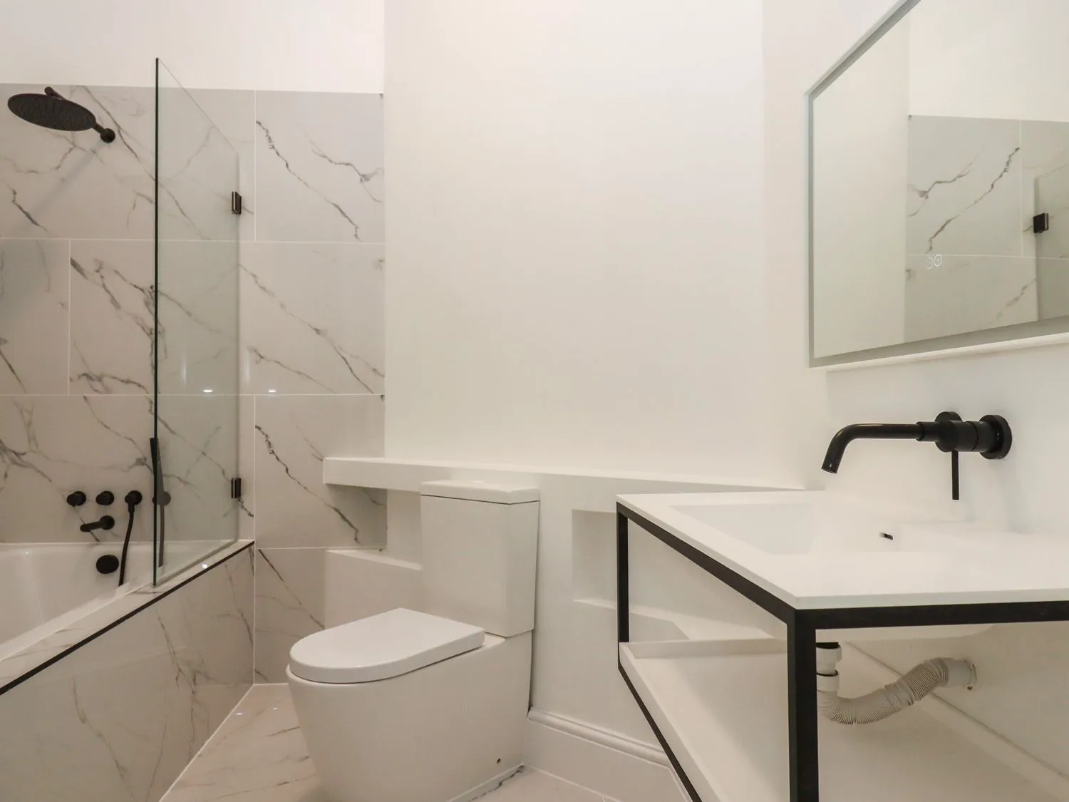 Newly refitted ensuite bathroom.