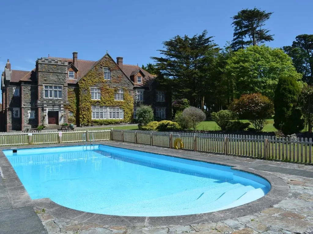 Seasonal outdoor swimming pool.